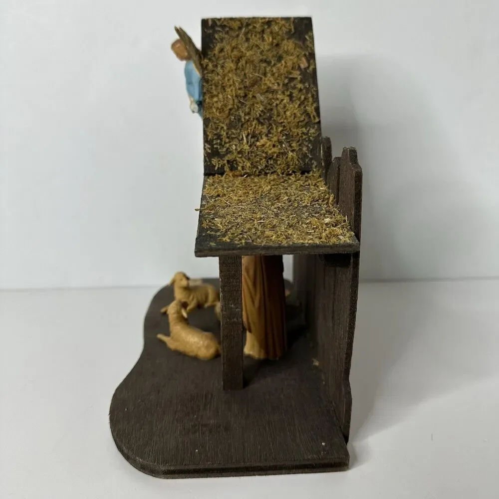 Vtg Wooden Nativity Manger Creche Plastic Fixed Figures Jesus‎ Angel Mary Joseph